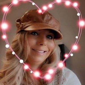 Meet your Posher, Paulette